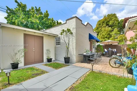 4722 SW 5th Street Miami FL 33134