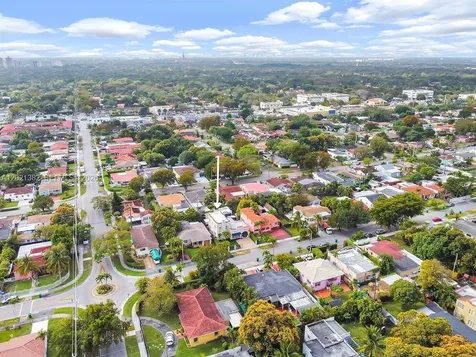 4722 SW 5th Street Miami FL 33134