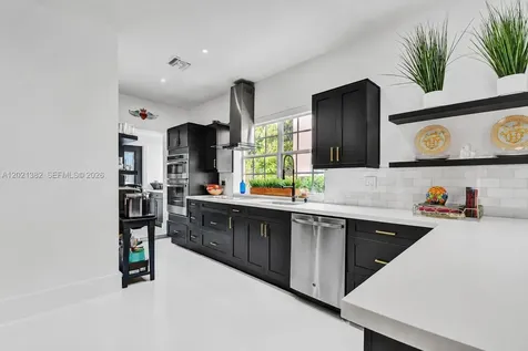4722 SW 5th Street Miami FL 33134