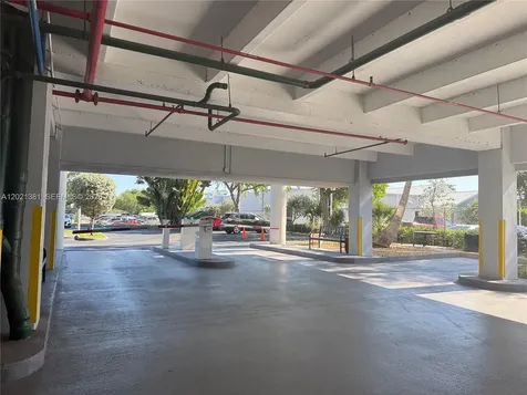 290 NW 165th Street Miami FL 33169