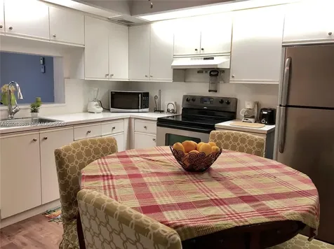 1300 SW 125th Avenue Pembroke Pines FL 33027