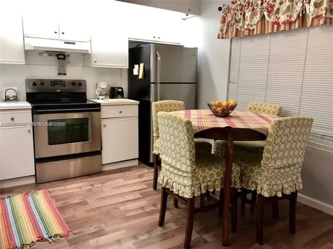 1300 SW 125th Avenue Pembroke Pines FL 33027