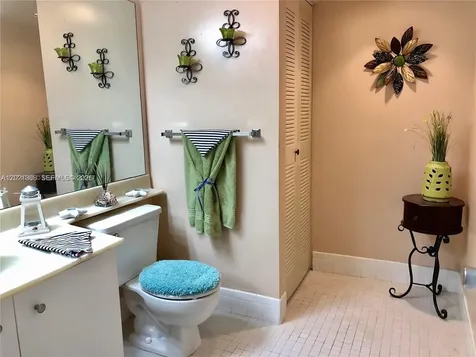 1300 SW 125th Avenue Pembroke Pines FL 33027