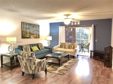 1300 SW 125th Avenue Pembroke Pines FL 33027