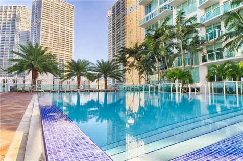 31 SE 5th Street Miami FL 33131