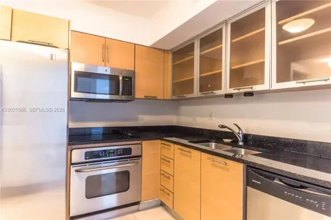 31 SE 5th Street Miami FL 33131