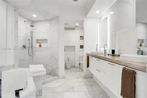 400 Alton Road Miami Beach FL 33139