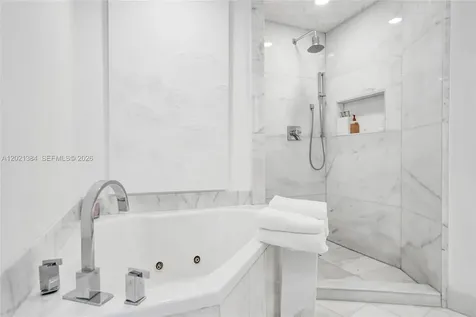 400 Alton Road Miami Beach FL 33139