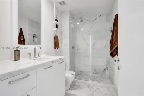 400 Alton Road Miami Beach FL 33139