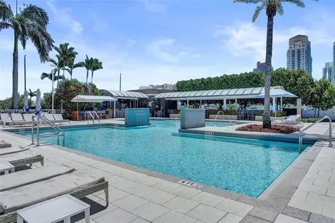400 Alton Road Miami Beach FL 33139