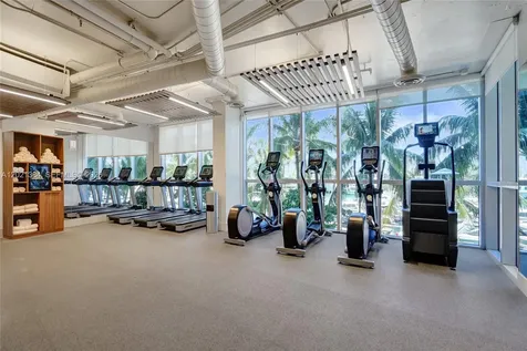 400 Alton Road Miami Beach FL 33139