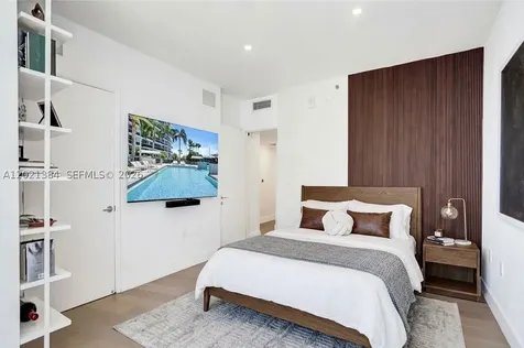 400 Alton Road Miami Beach FL 33139