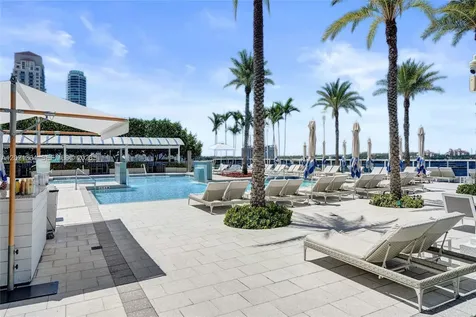 400 Alton Road Miami Beach FL 33139