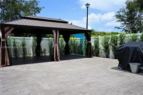 3365 W 91st Terrace Hialeah FL 33018