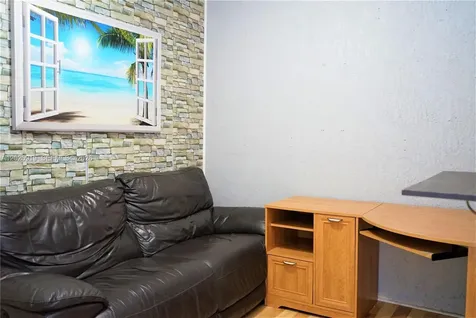 3365 W 91st Terrace Hialeah FL 33018
