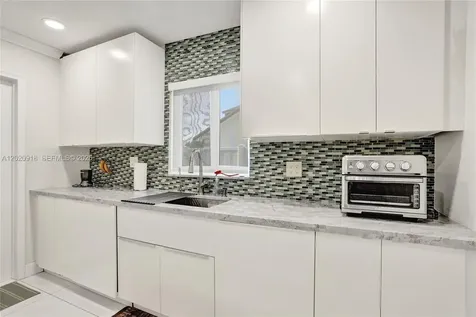 4662 NW 99th Avenue Sunrise FL 33351