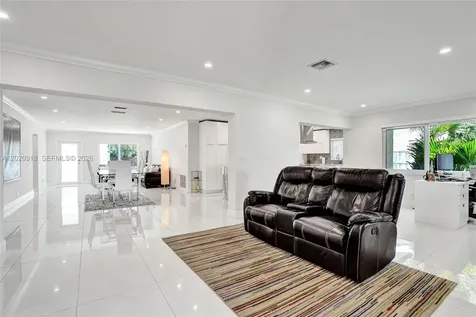 4662 NW 99th Avenue Sunrise FL 33351