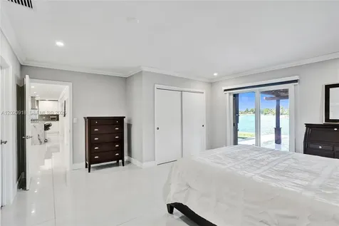 4662 NW 99th Avenue Sunrise FL 33351