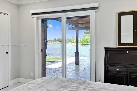 4662 NW 99th Avenue Sunrise FL 33351