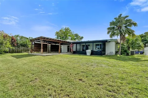 4662 NW 99th Avenue Sunrise FL 33351