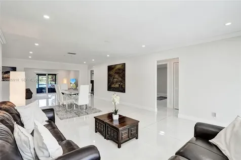 4662 NW 99th Avenue Sunrise FL 33351
