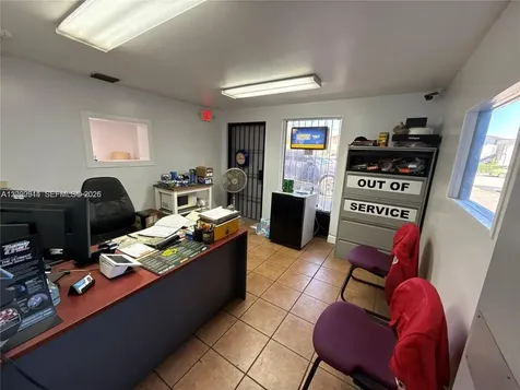 1750 W 41st Street Hialeah FL 33012