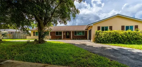 14060 SW 82nd Avenue Palmetto Bay FL 33158