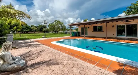 14060 SW 82nd Avenue Palmetto Bay FL 33158