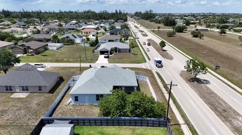 1602 SW 14th Street Cape Coral FL 33991