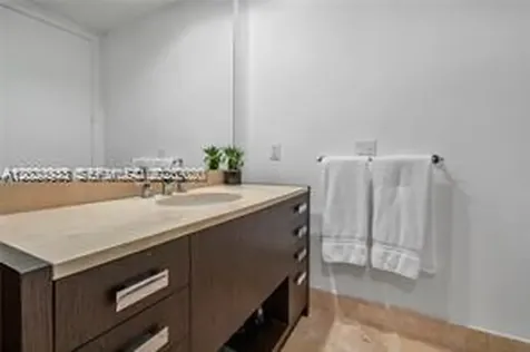 18201 Collins Avenue Sunny Isles Beach FL 33160