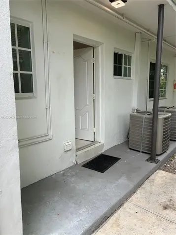 1135 92nd Street Bay Harbor Islands FL 33154