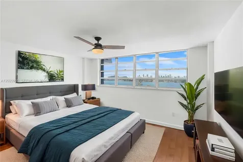 800 West Avenue Miami Beach FL 33139