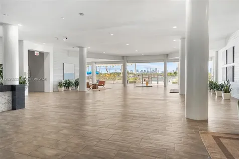 800 West Avenue Miami Beach FL 33139