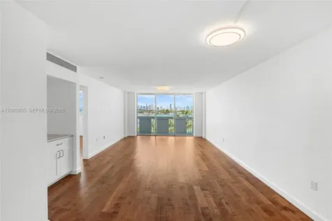 800 West Avenue Miami Beach FL 33139