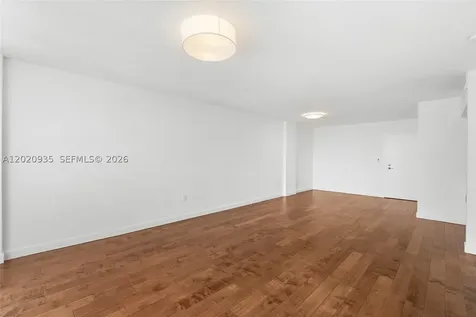 800 West Avenue Miami Beach FL 33139