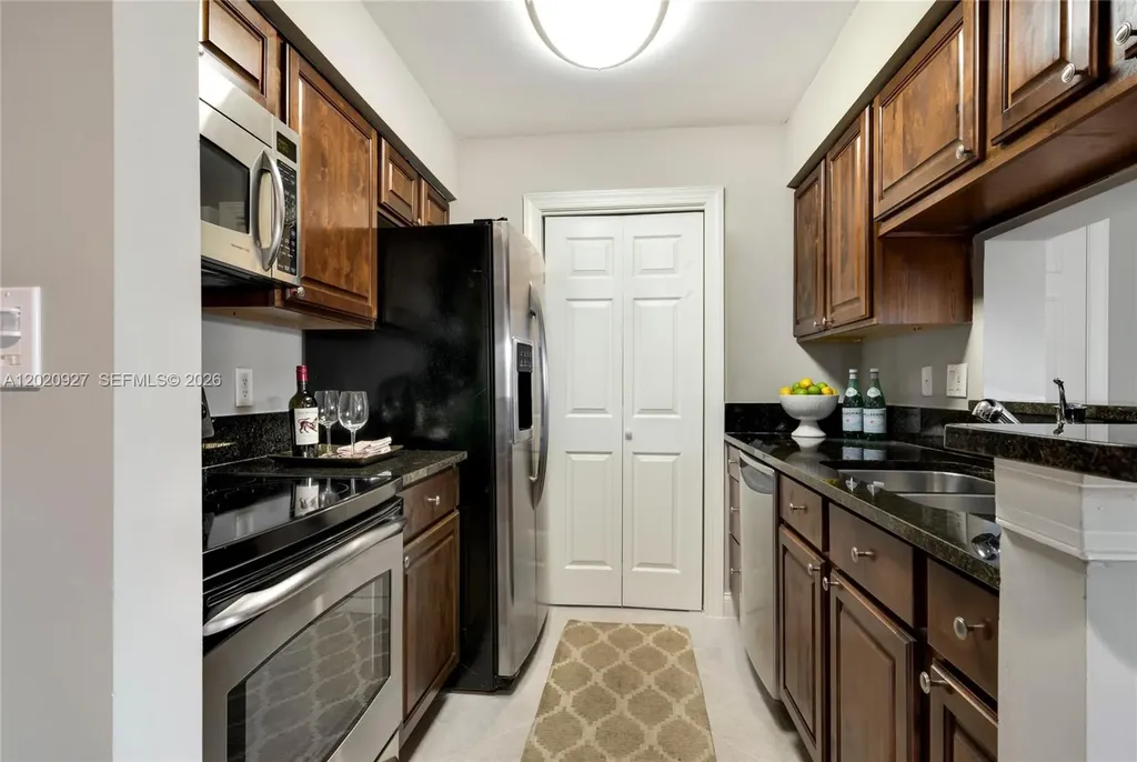 6503 N Military Trail Boca Raton FL 33496