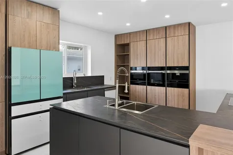 1101 S Shore Drive Miami Beach FL 33141