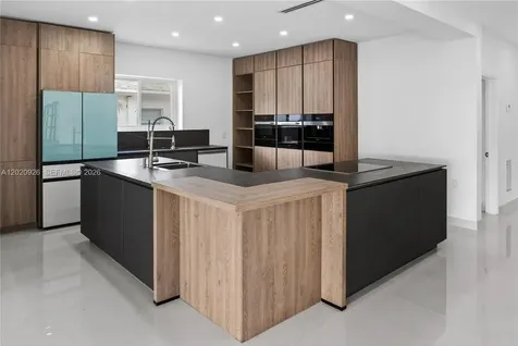 1101 S Shore Drive Miami Beach FL 33141