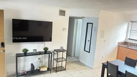 427 SW 6th Street Miami FL 33130