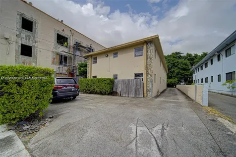 427 SW 6th Street Miami FL 33130