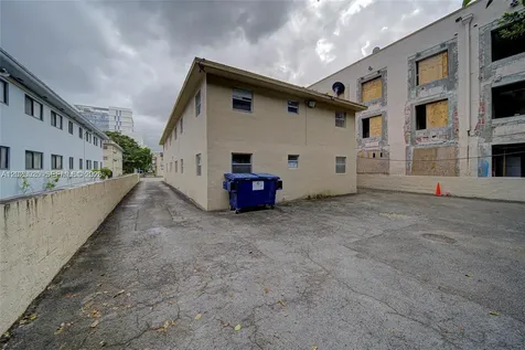 427 SW 6th Street Miami FL 33130