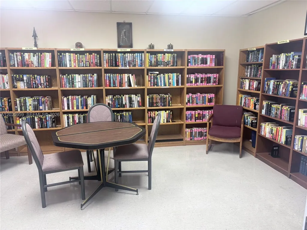 5300 Washington Street Hollywood FL 33021