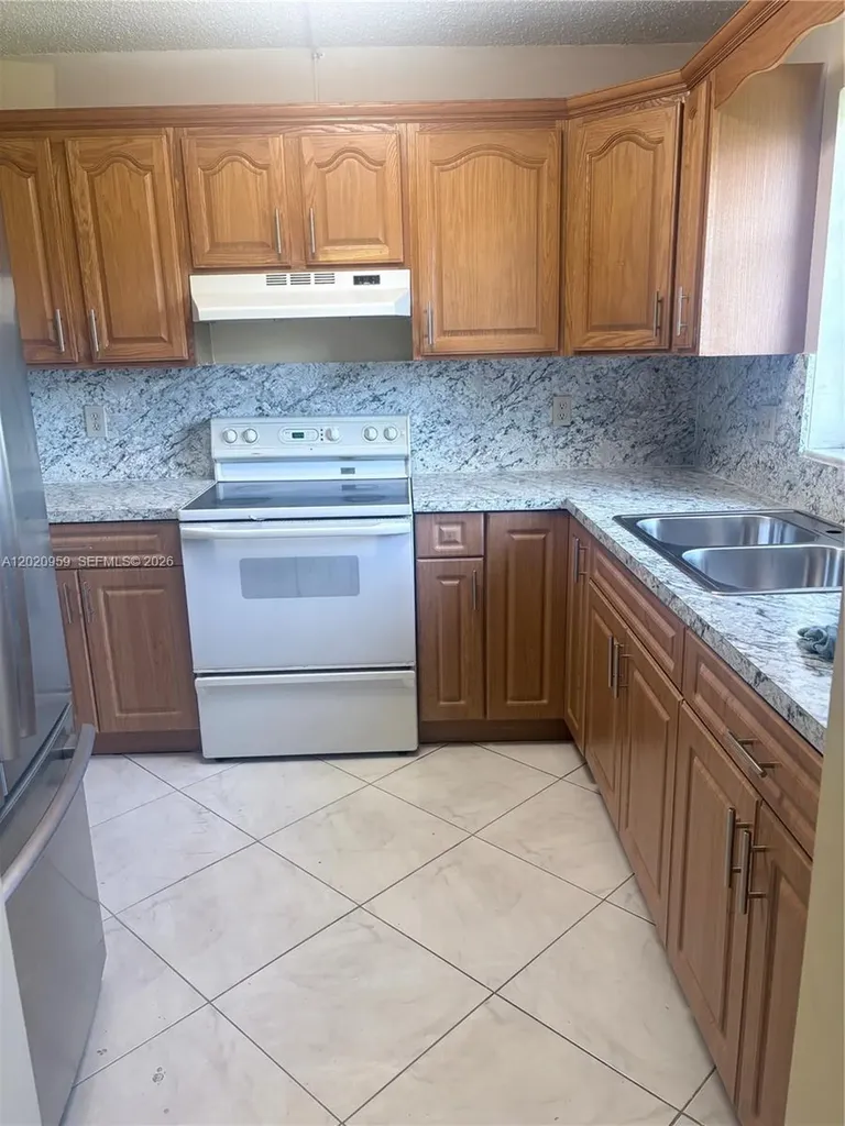 5300 Washington Street Hollywood FL 33021