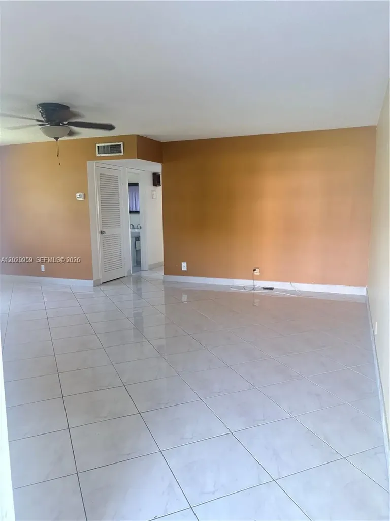 5300 Washington Street Hollywood FL 33021