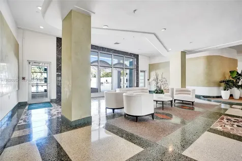 4925 Collins Avenue Miami Beach FL 33140