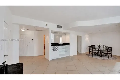 4925 Collins Avenue Miami Beach FL 33140