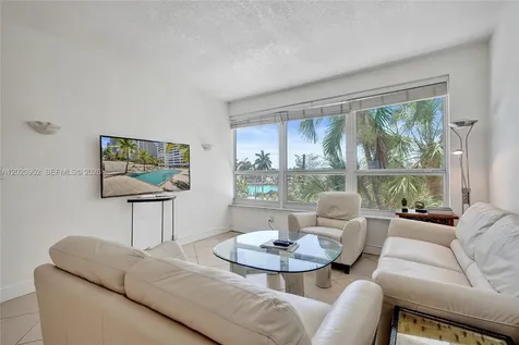 4925 Collins Avenue Miami Beach FL 33140