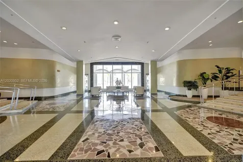 4925 Collins Avenue Miami Beach FL 33140