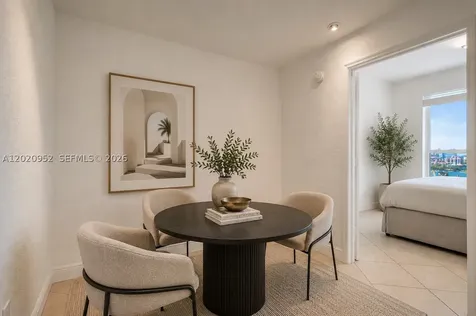 4925 Collins Avenue Miami Beach FL 33140