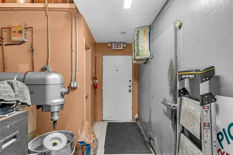 2389 SW 22nd Street Miami FL 33145